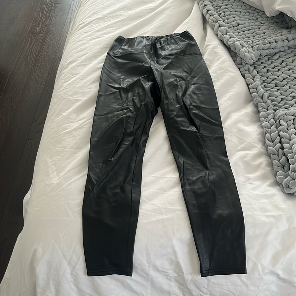 Wilfred Free Daria Pant